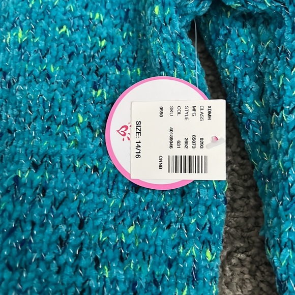 Sweater - Picture 3 of 4